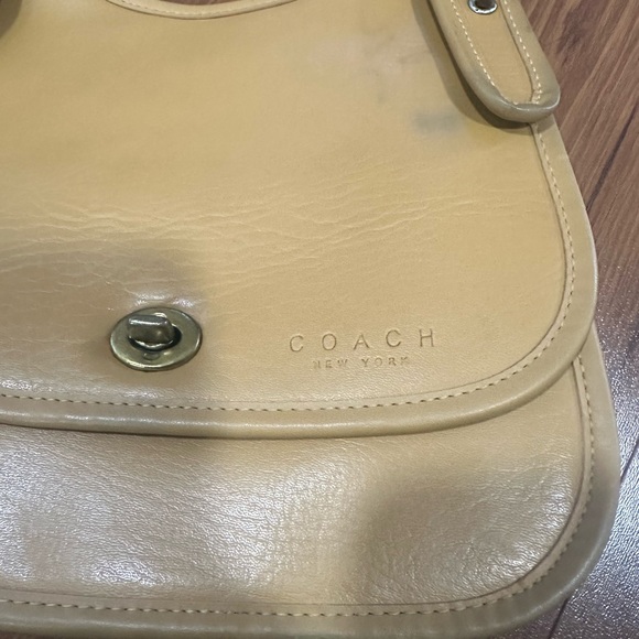 Vintage leather Coach bag Legacy - Picture 13 of 15